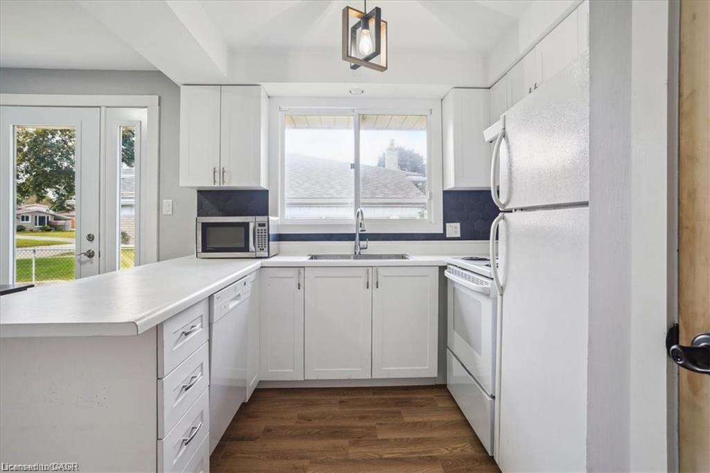 1 Robroy Court Property Photo 12