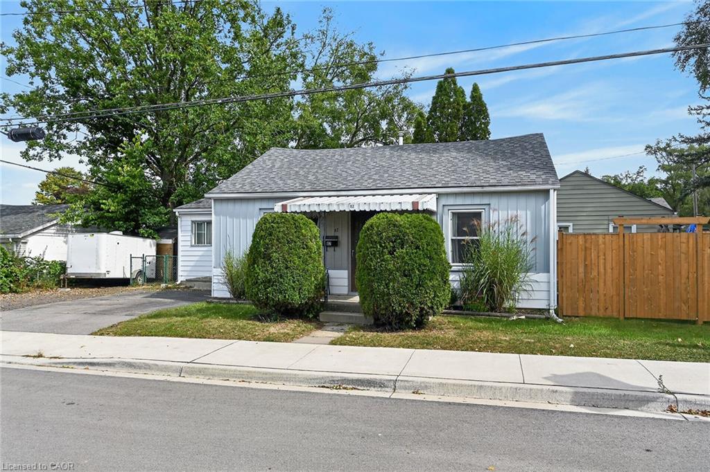 82 Division Street Property Photo 34