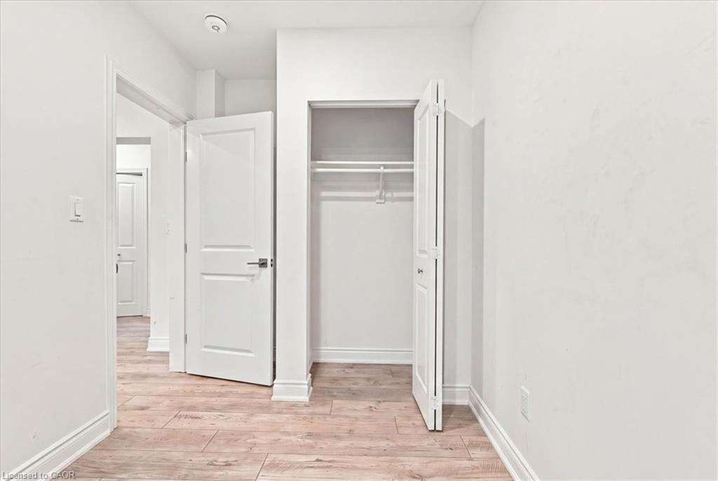 299 Bridgeport Road E Property Photo 24