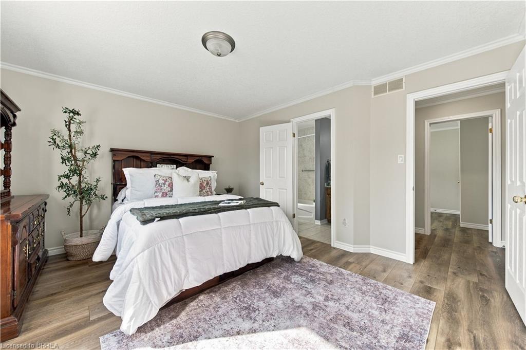 4 Macpherson Drive Property Photo 18