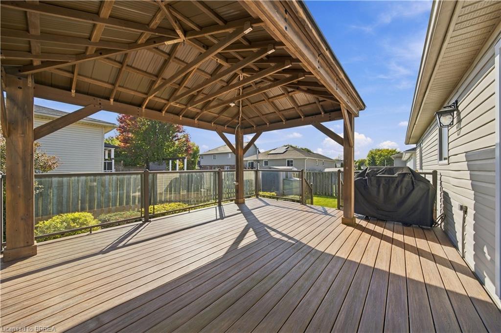 4 Macpherson Drive Property Photo 33