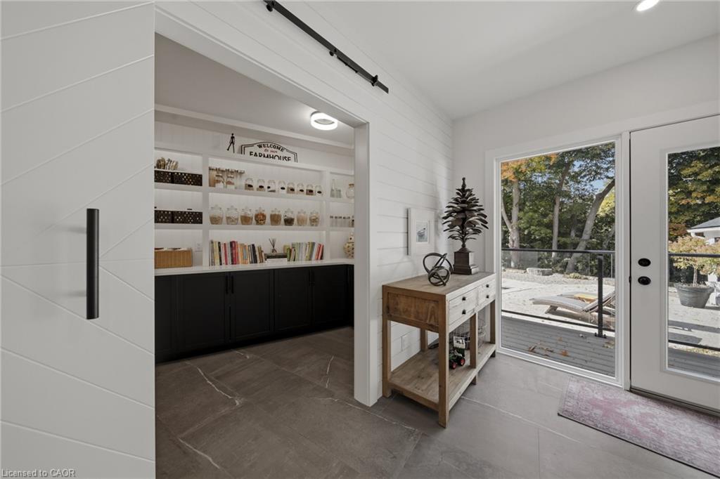 16 Kraft Drive Property Photo 23