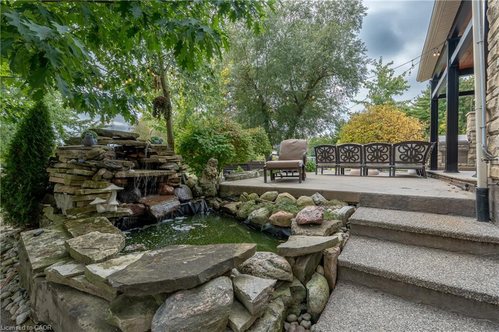 740 Fiddlers Green Road Property Photo 14