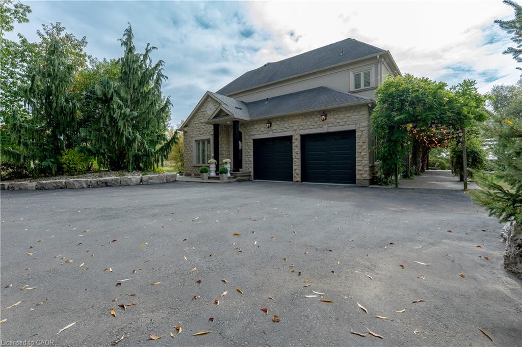 740 Fiddlers Green Road Property Photo 19