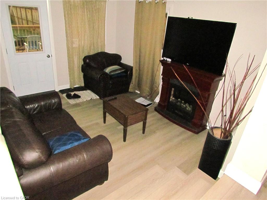 17 Elizabeth Street Property Photo 9