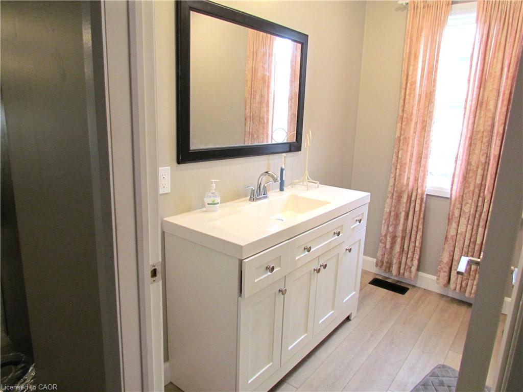 17 Elizabeth Street Property Photo 16