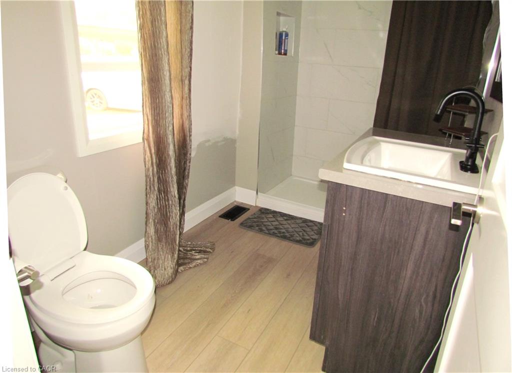 17 Elizabeth Street Property Photo 21