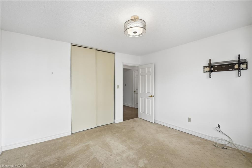 601-49 Robinson Street Property Photo 18