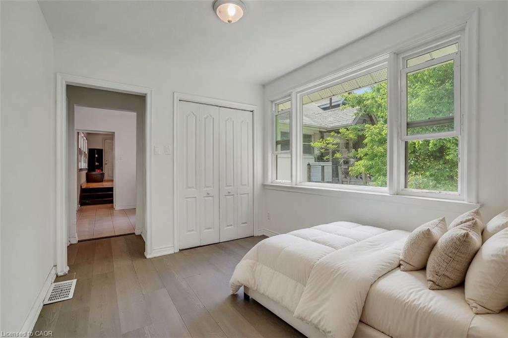 11 Ben Machree Drive Property Photo 29