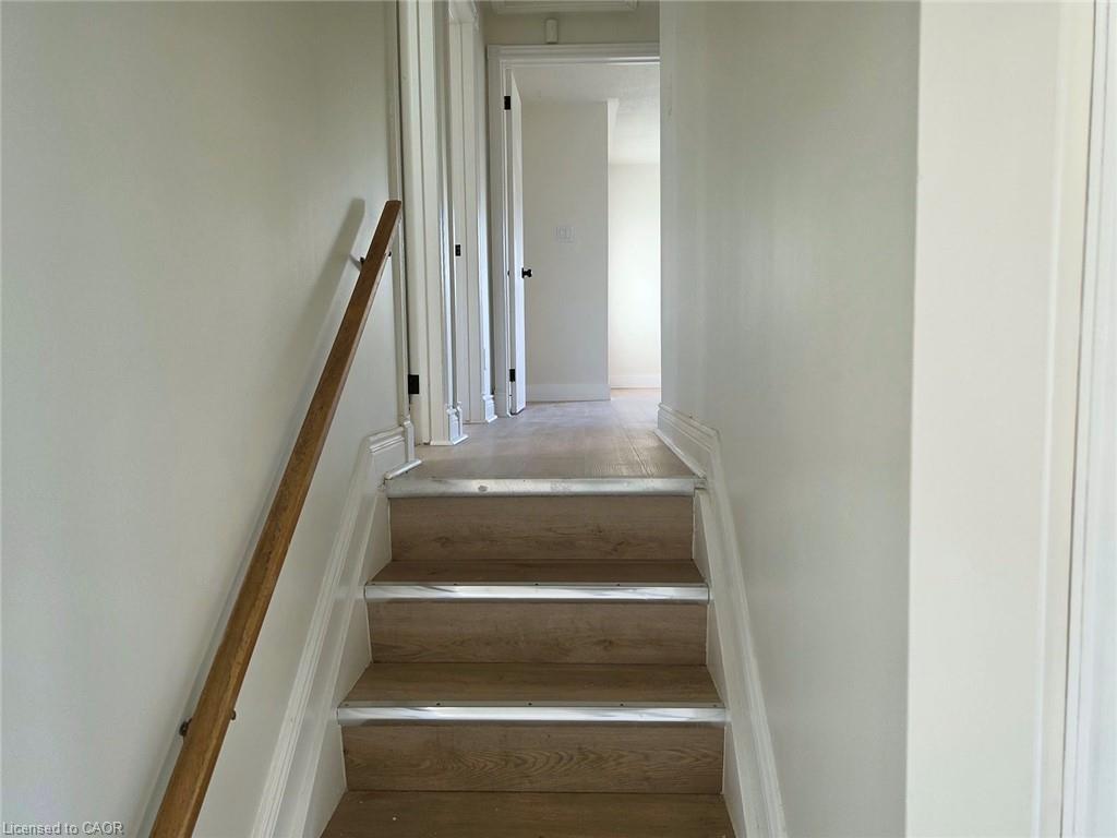 23 Alayne Crescent Property Photo 9