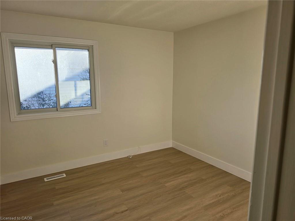 23 Alayne Crescent Property Photo 13