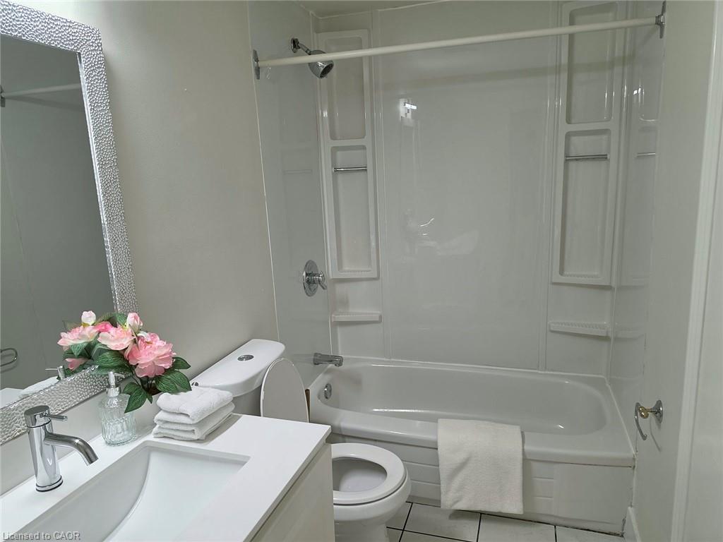 23 Alayne Crescent Property Photo 16