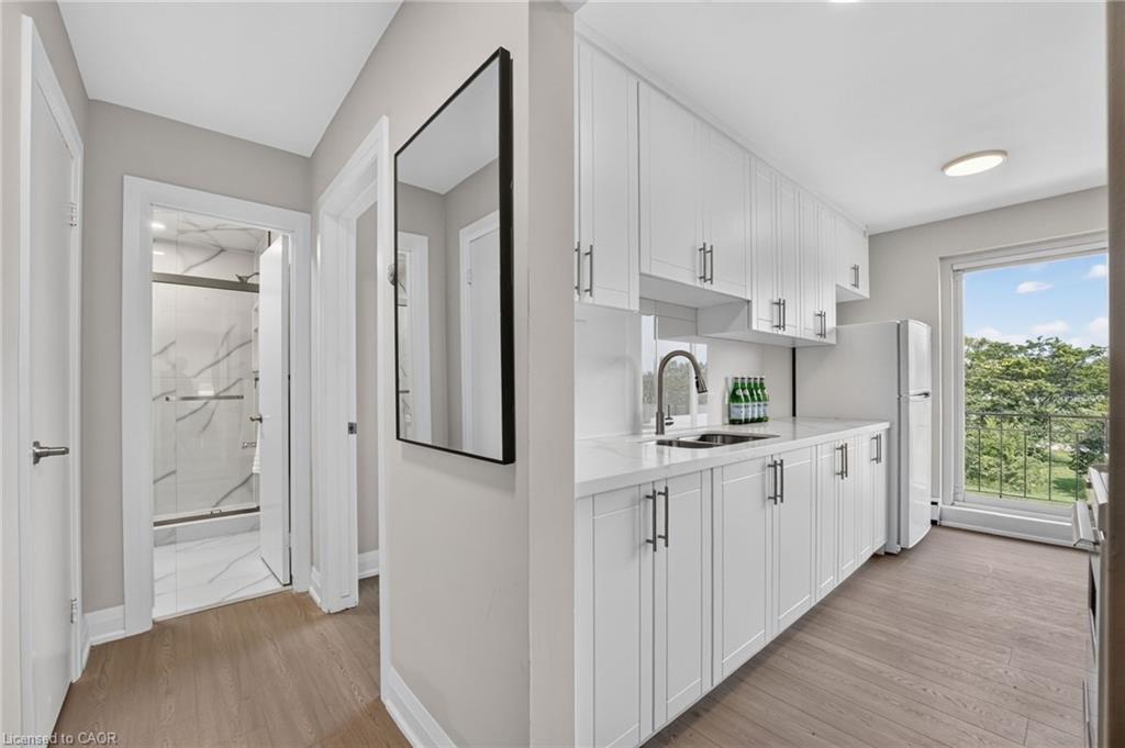 33-426 Queenston Street Property Photo 15