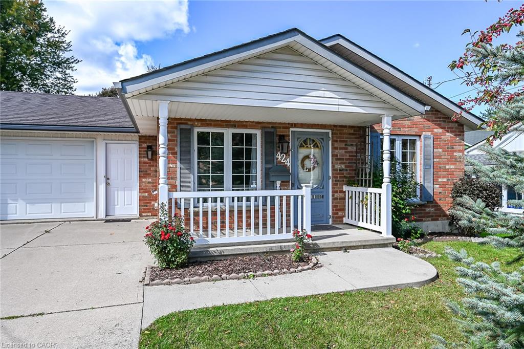 424 John Street Property Photo 5