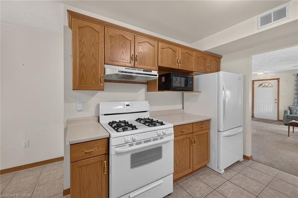 424 John Street Property Photo 14