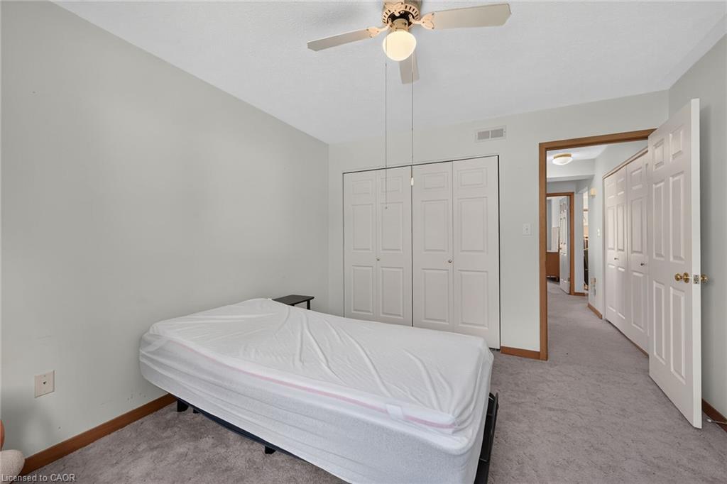 424 John Street Property Photo 19