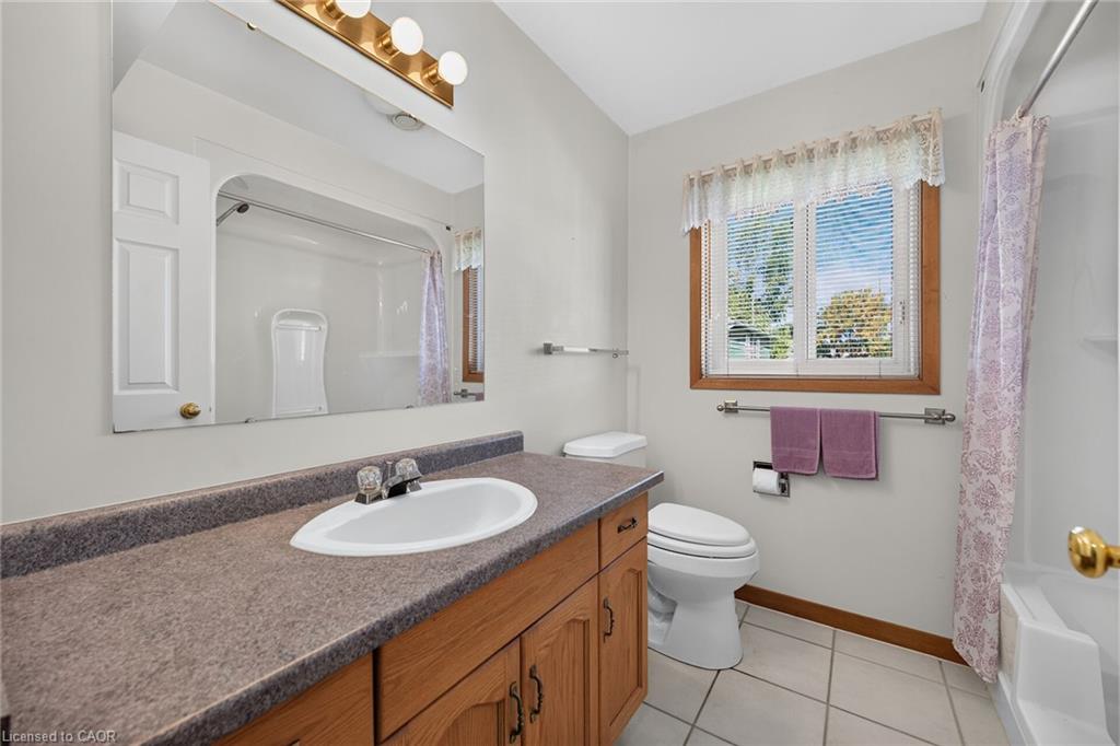 424 John Street Property Photo 20