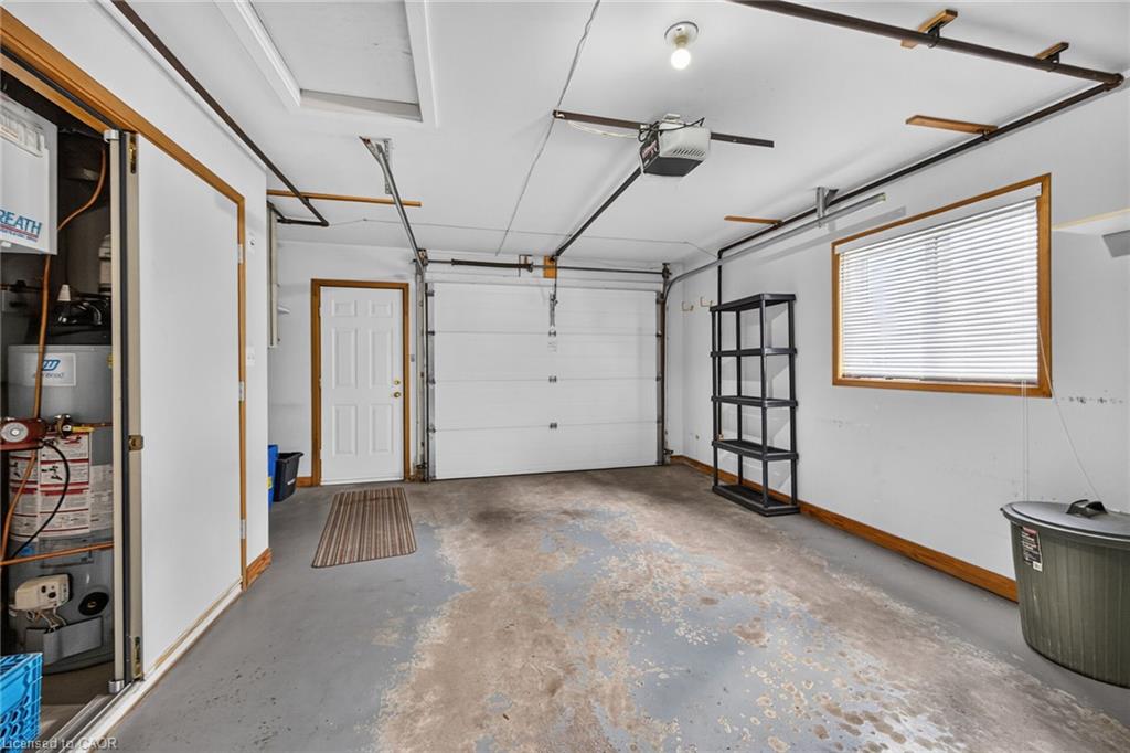 424 John Street Property Photo 23