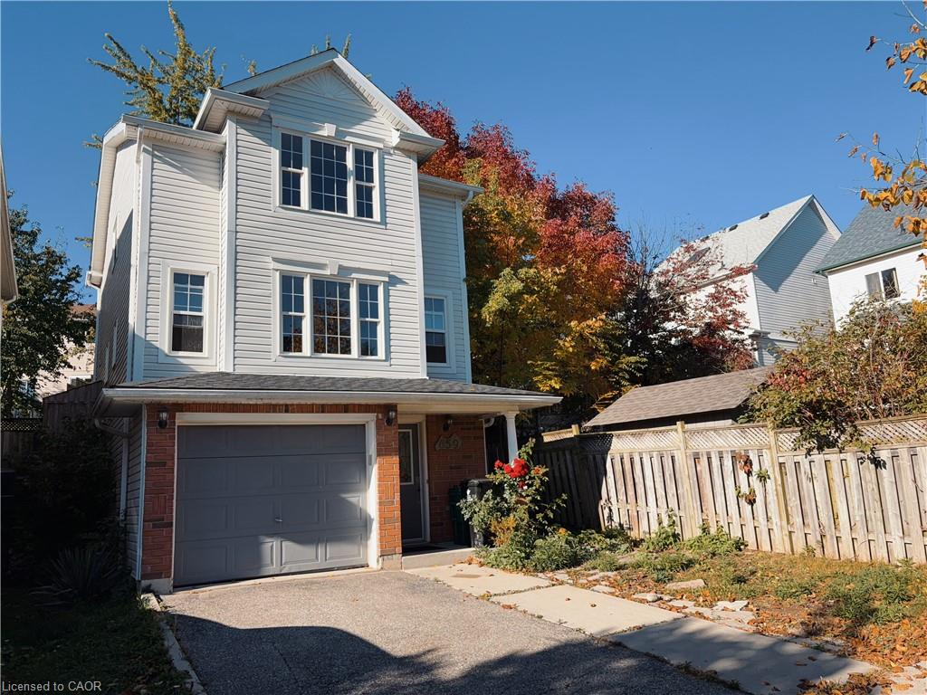 659 Basswood Street Property Photo 1