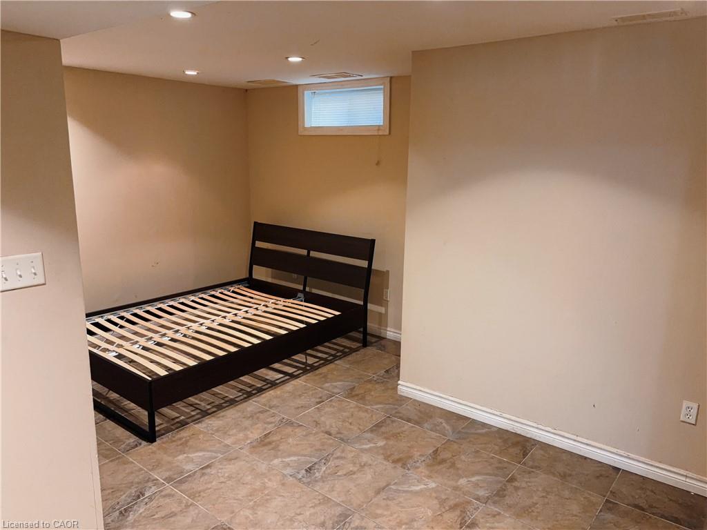 659 Basswood Street Property Photo 3