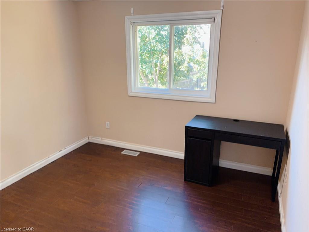 659 Basswood Street Property Photo 14