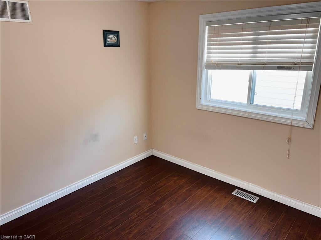 659 Basswood Street Property Photo 16