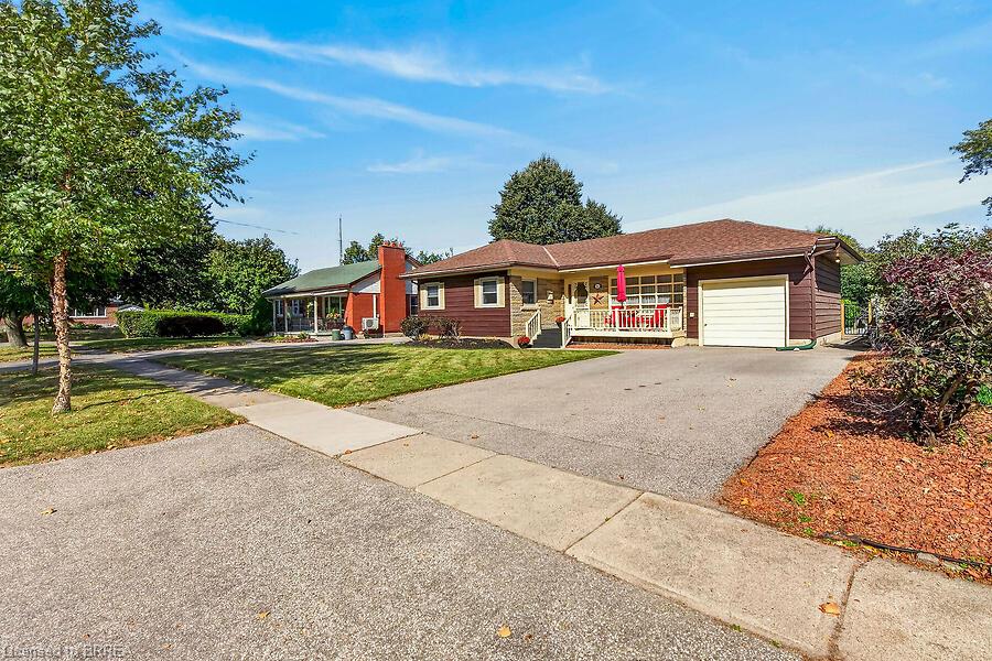 21 Carolina Drive Property Photo 2