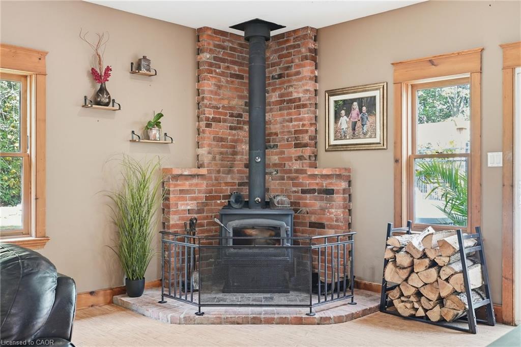 5849 Fifth Line Property Photo 12