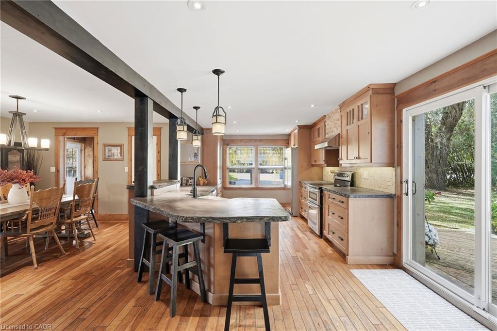 5849 Fifth Line Property Photo 15