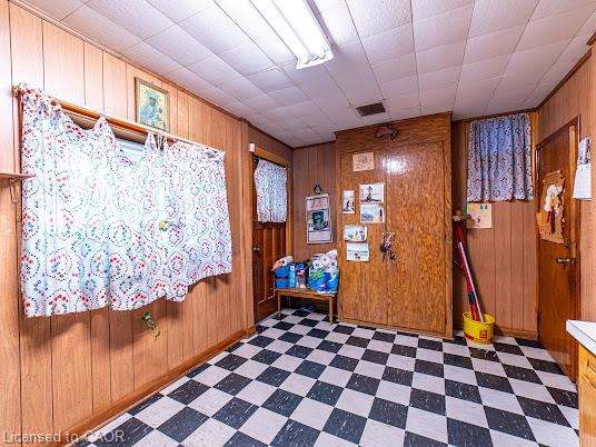 35 Sherman Avenue N Property Photo 14