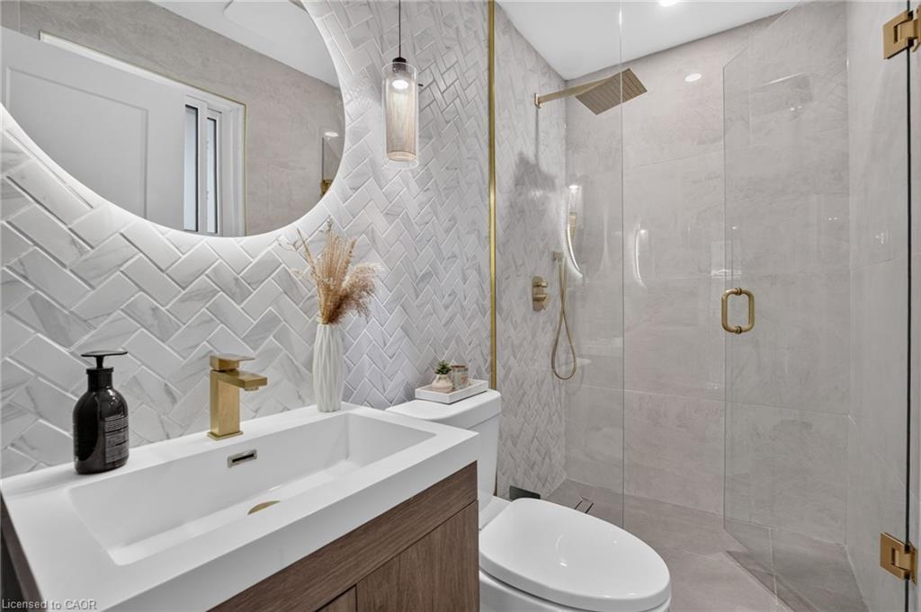 9 Leslie Drive Property Photo 32