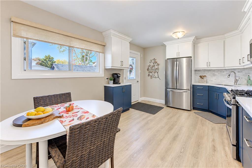 87 Bond Street Property Photo 10