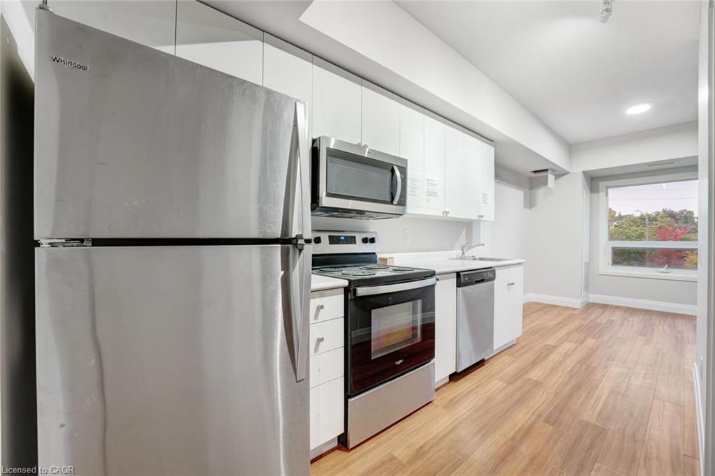 207-1 Wellington Street Property Photo 9