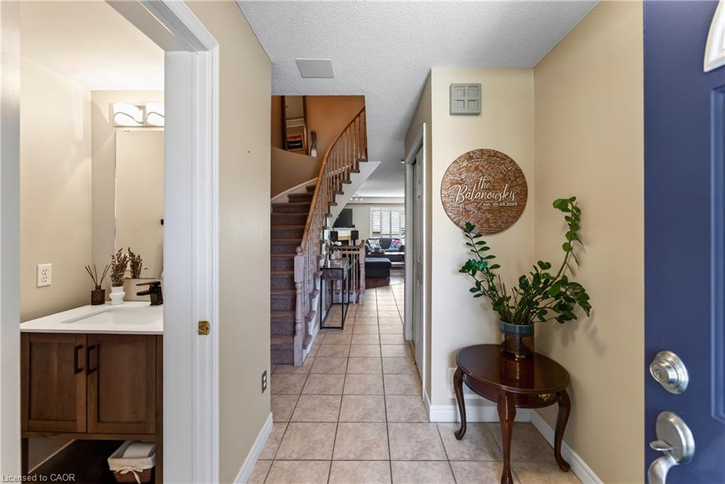 11 Elderberry Avenue Property Photo 7