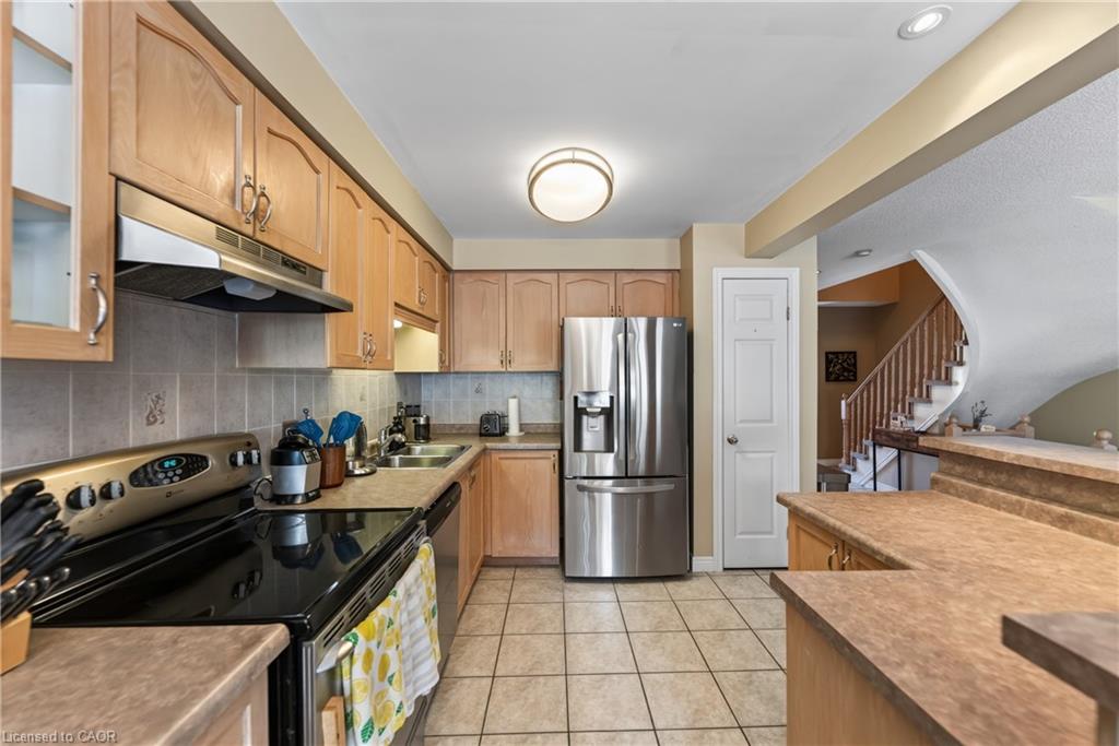 11 Elderberry Avenue Property Photo 14