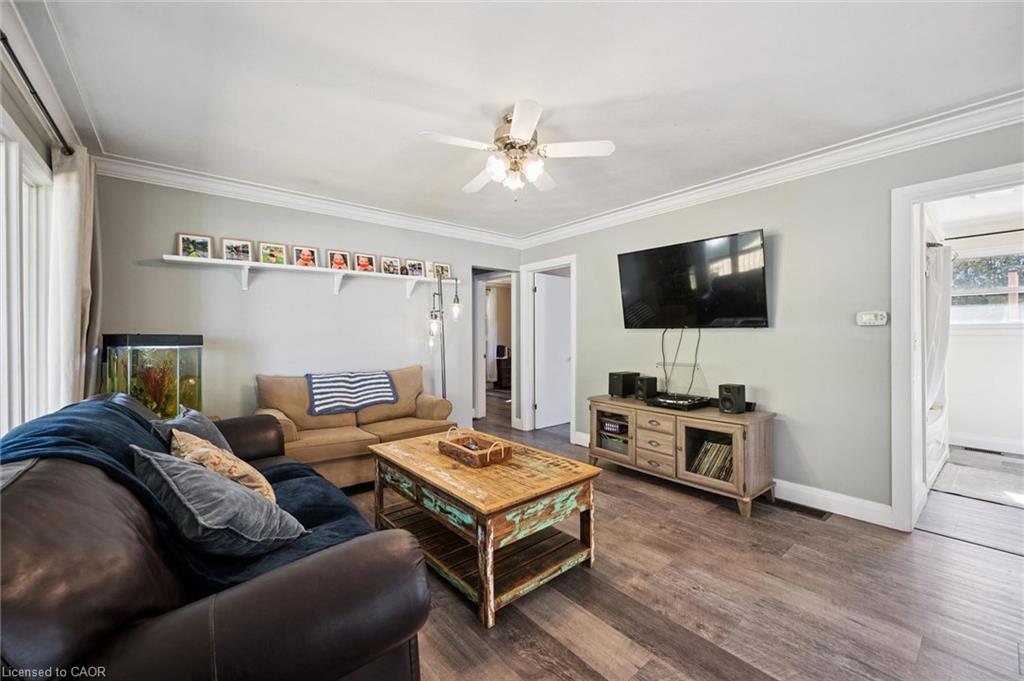 15 Emma Street Property Photo 5