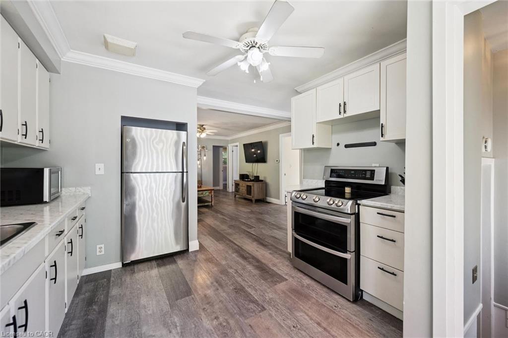 15 Emma Street Property Photo 8