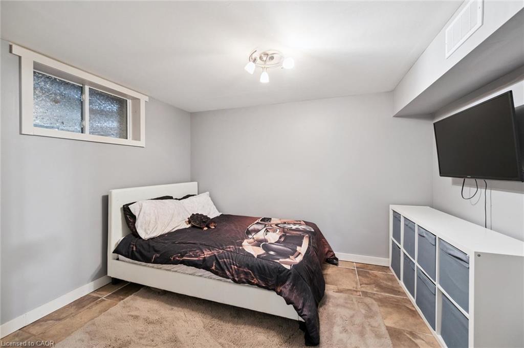 15 Emma Street Property Photo 20