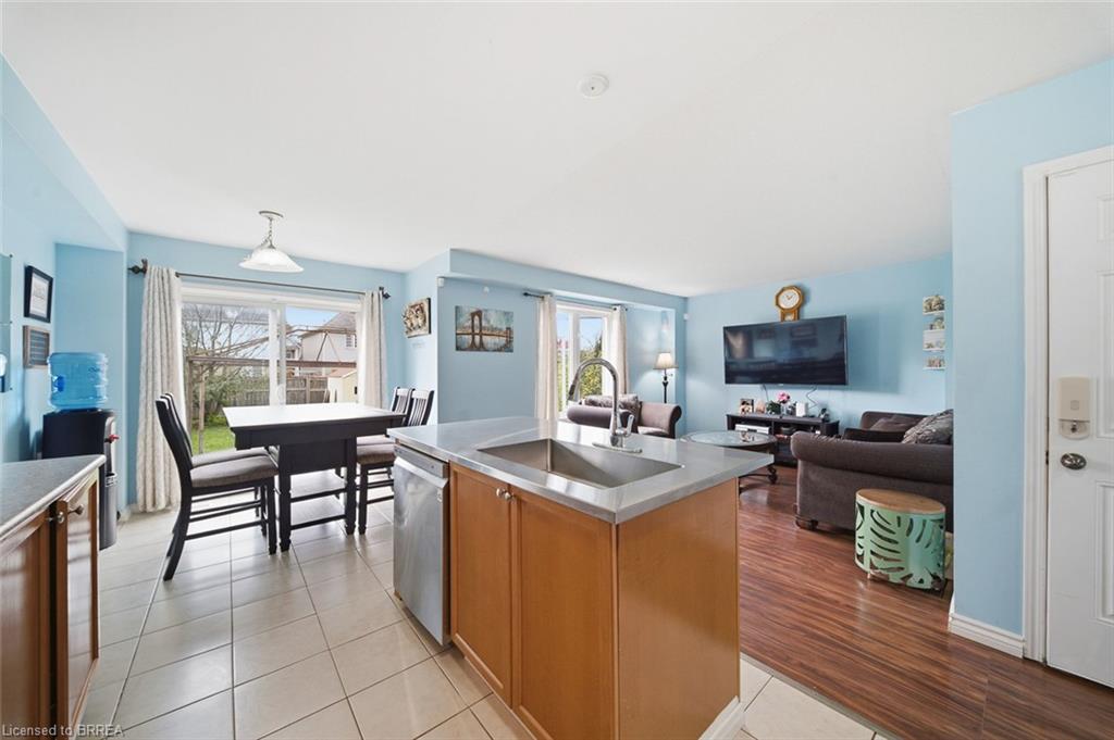 4 English Lane Property Photo 13