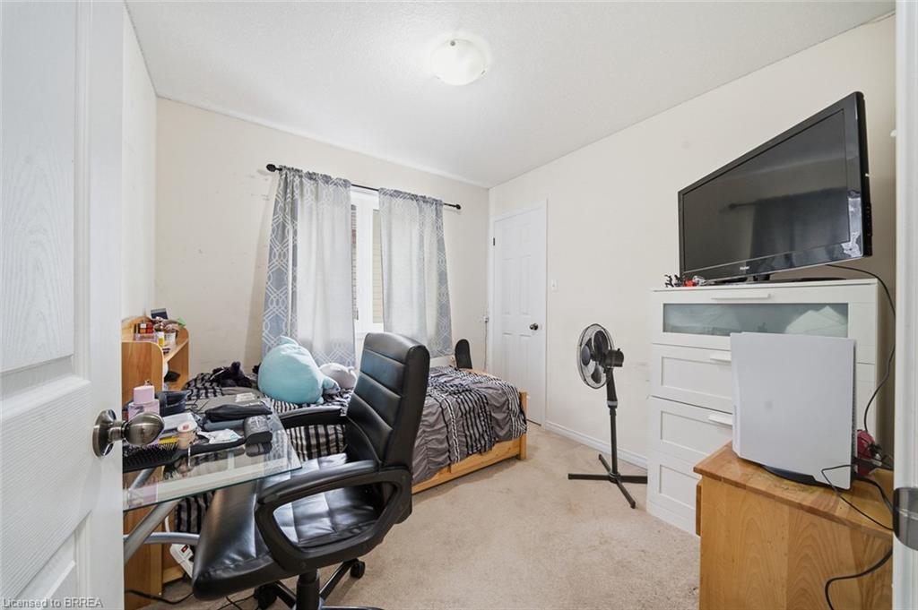 4 English Lane Property Photo 22
