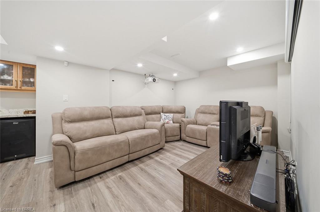 4 English Lane Property Photo 29