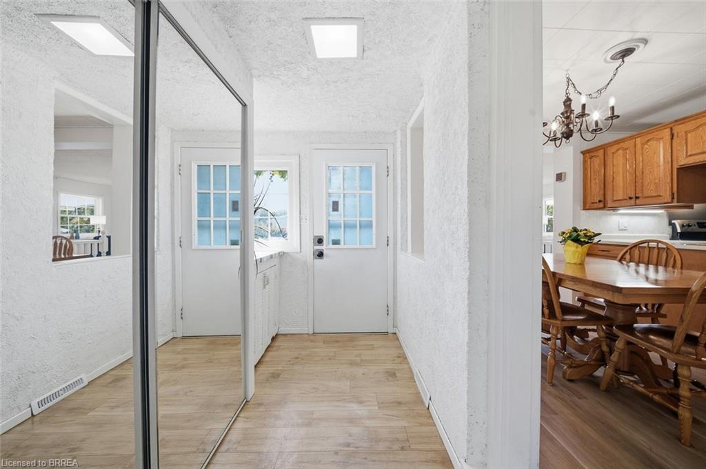 144 St George Street Property Photo 6