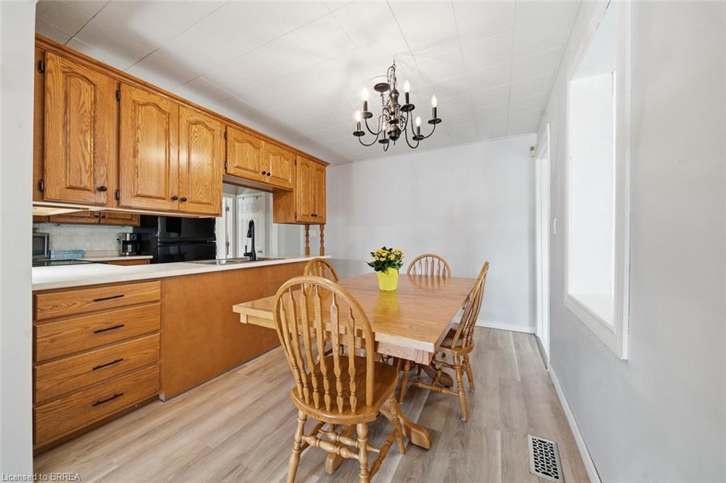 144 St George Street Property Photo 12