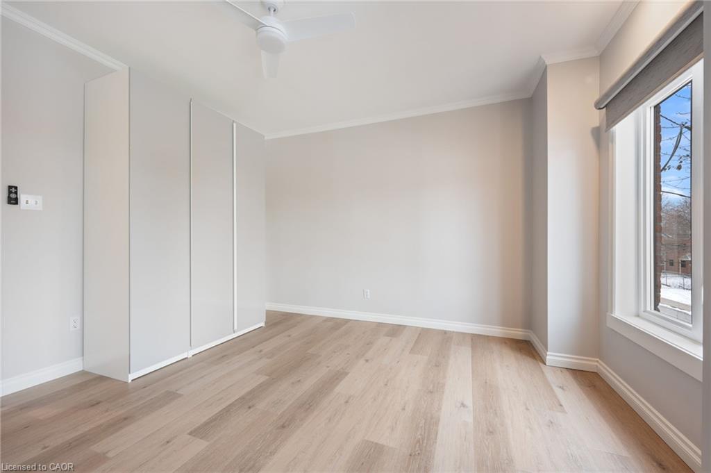 345 Macnab Street N Property Photo 8