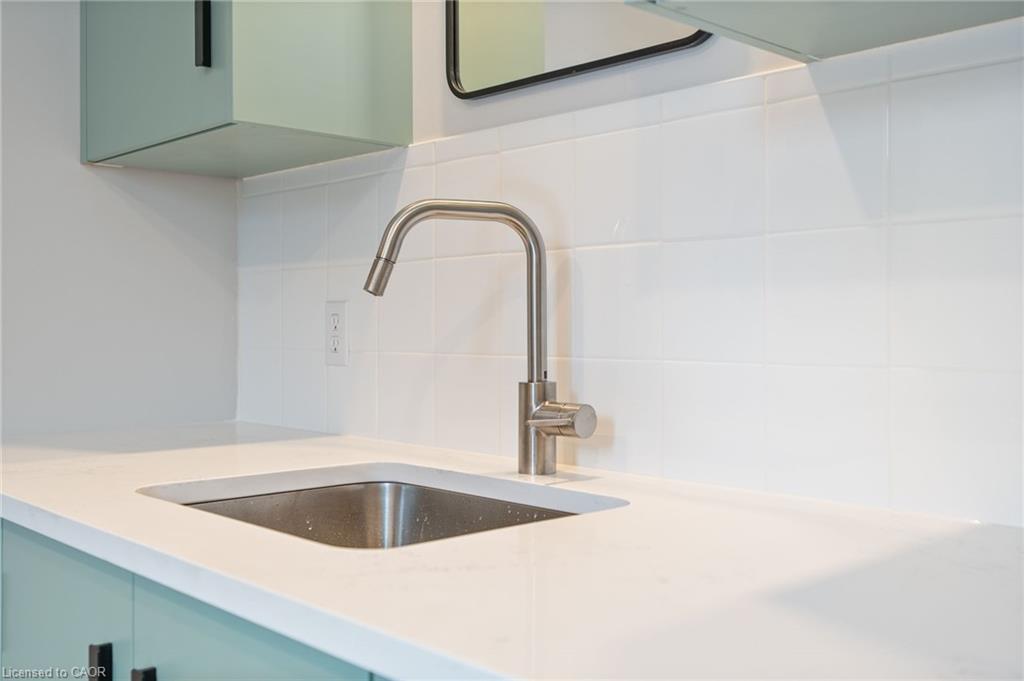 345 Macnab Street N Property Photo 12