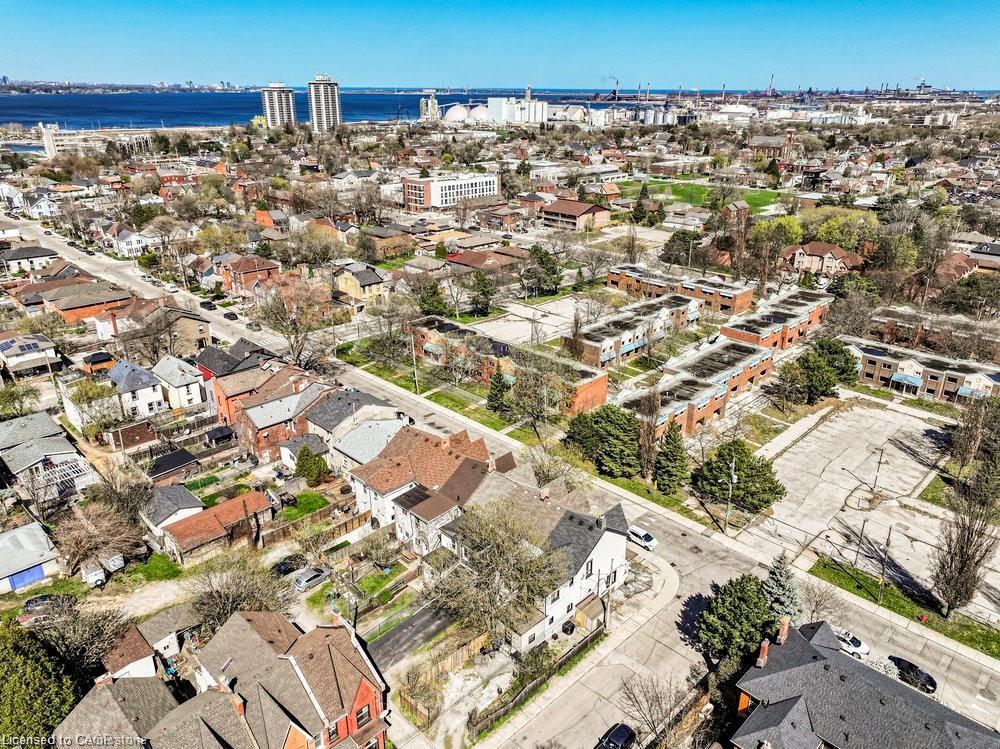 345 Macnab Street N Property Photo 19