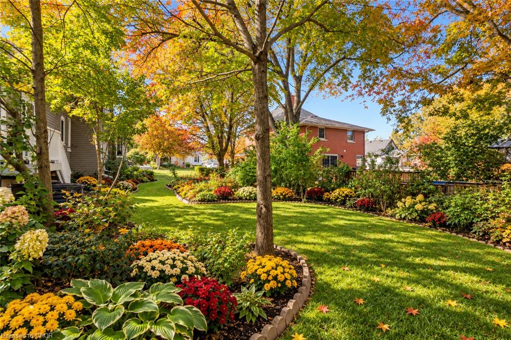 4245 William Street Property Photo 38