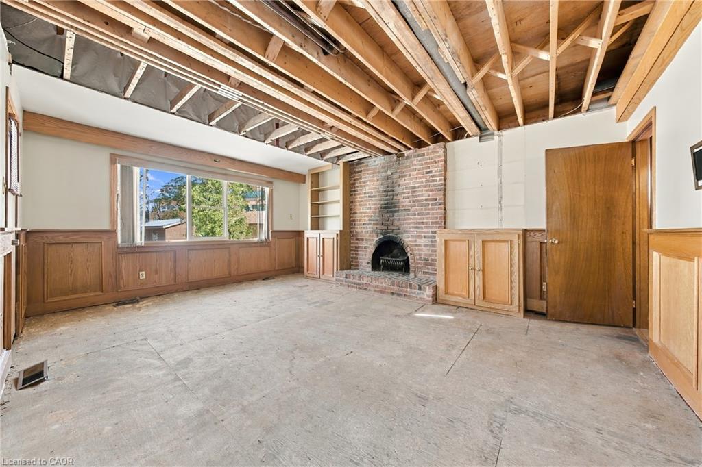 2429 Redfern Road Property Photo 6