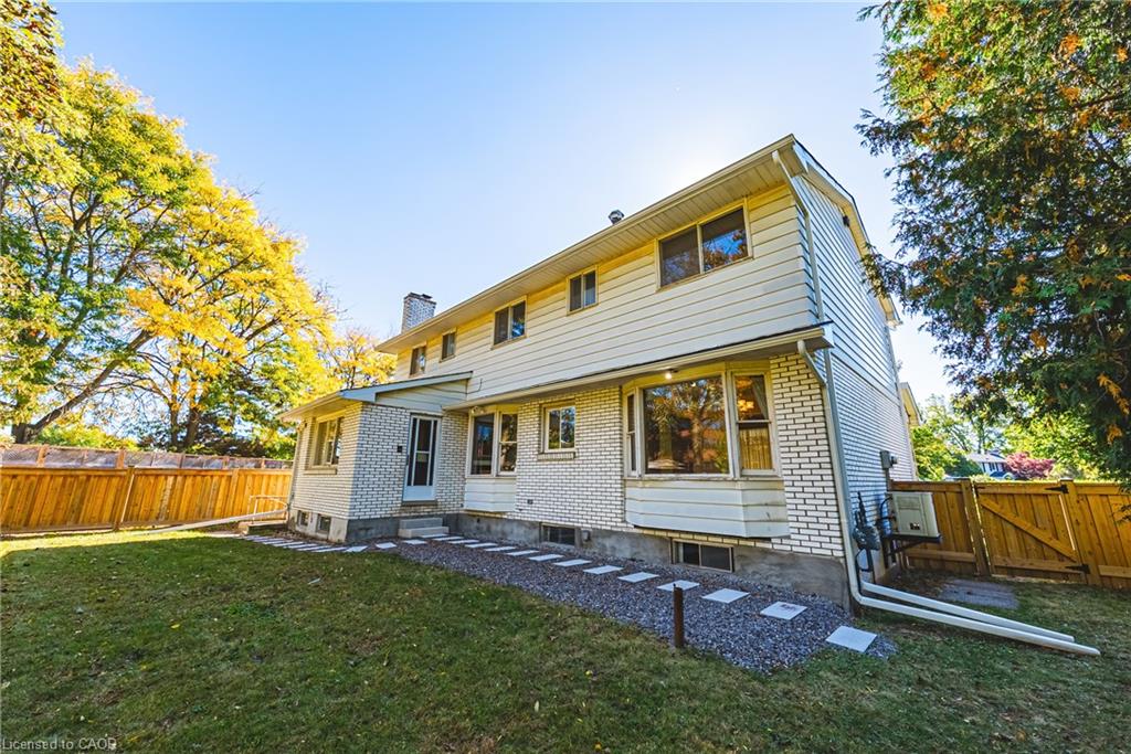 2429 Redfern Road Property Photo 16