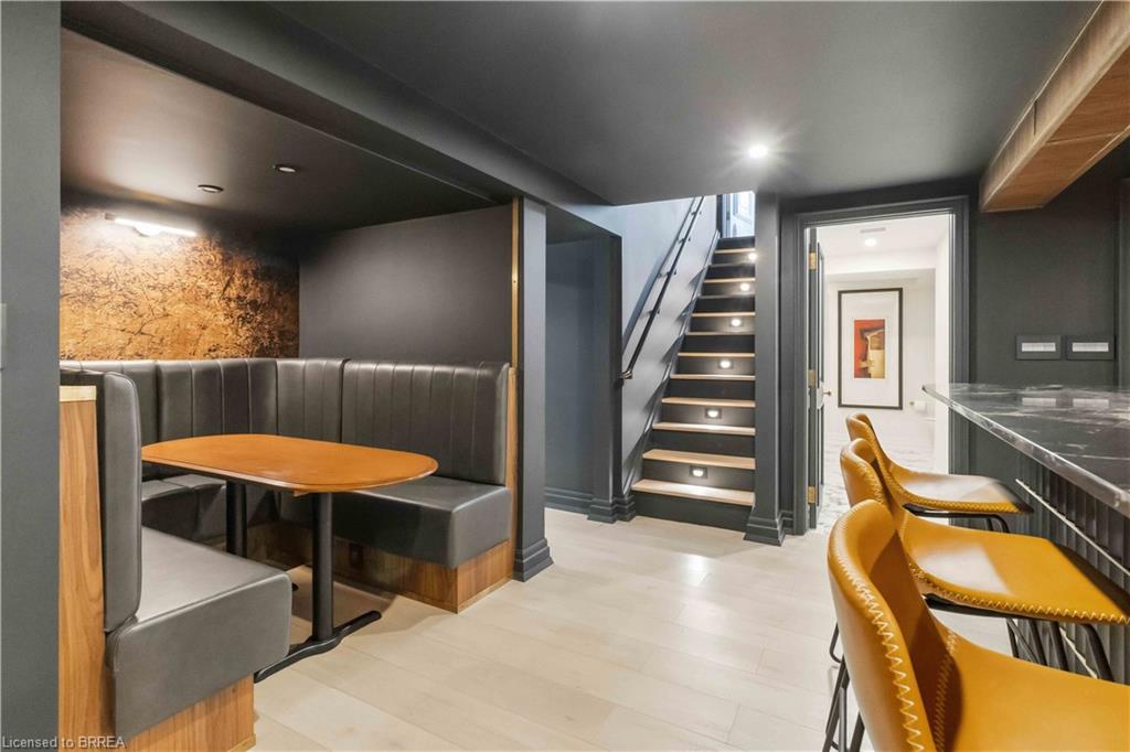 8 Tutela Heights Road Property Photo 38